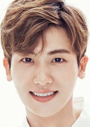 Hasil gambar untuk Park hyung sik